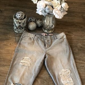 Skinny gray jeans Fairly new.